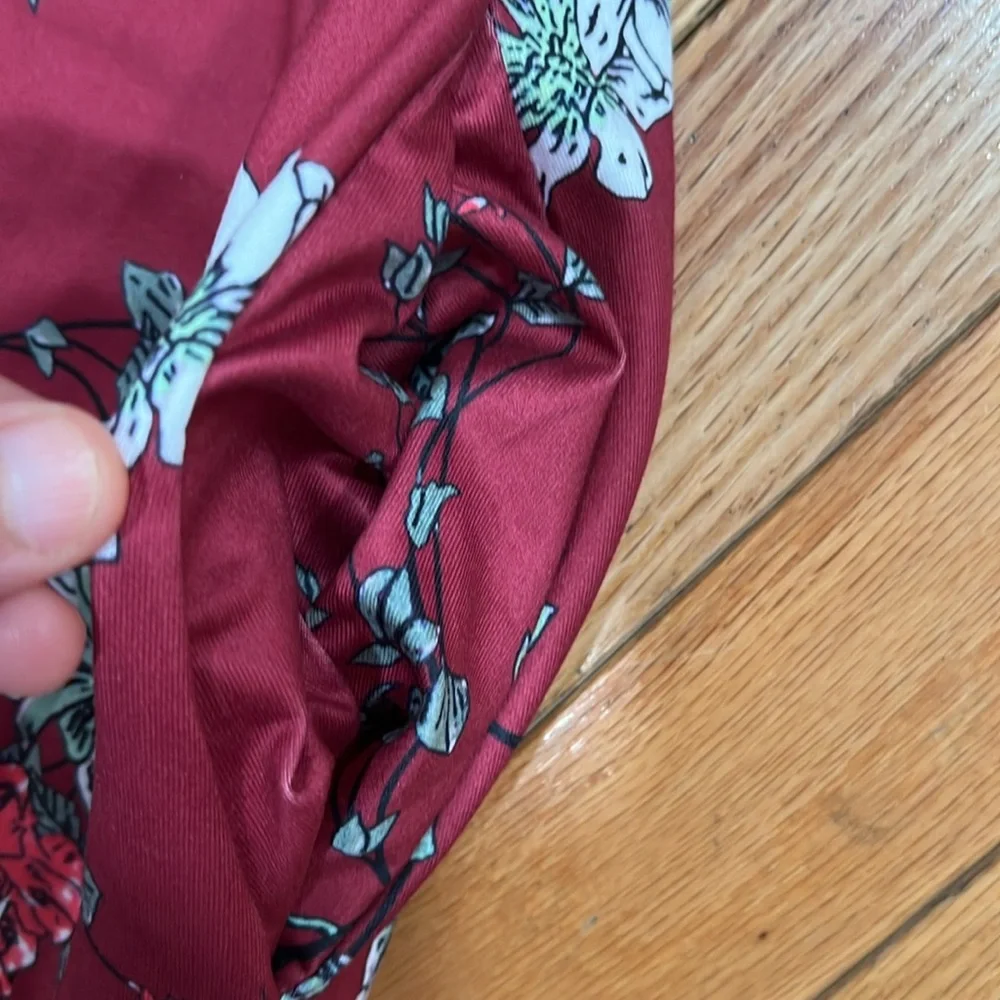 Like new🌹Burgundy Floral Maxi Dress with Long Sleeves size XL - Picture 9 of 16